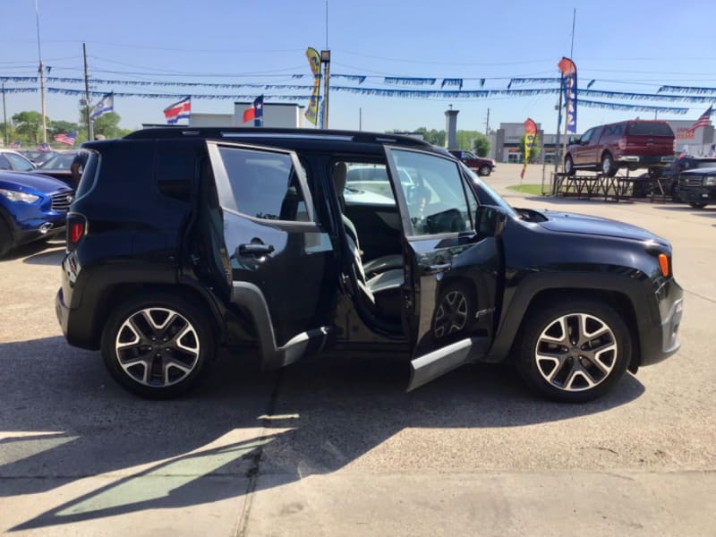 Jeep Renegade 2017 price $2,500 Down