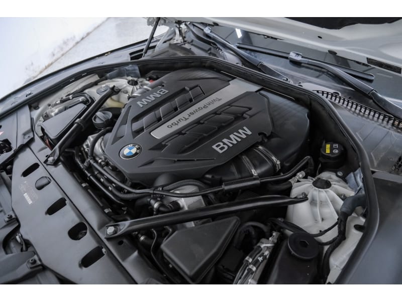 BMW 7-Series 2015 price $20,950