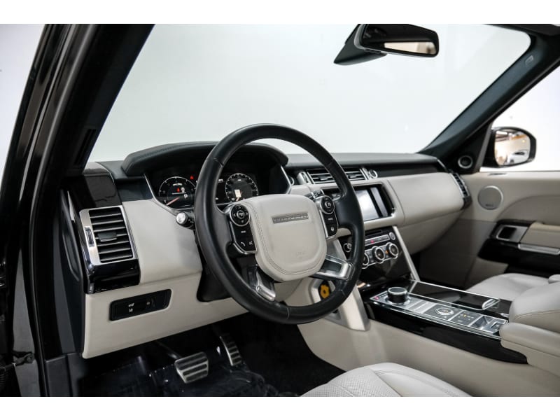 Land Rover Range Rover 2015 price $25,950