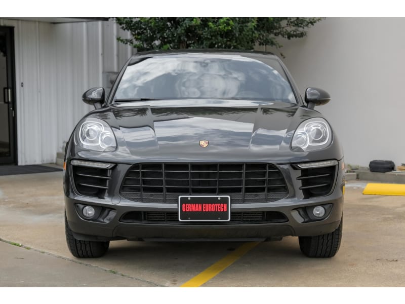 Porsche Macan 2017 price $24,950