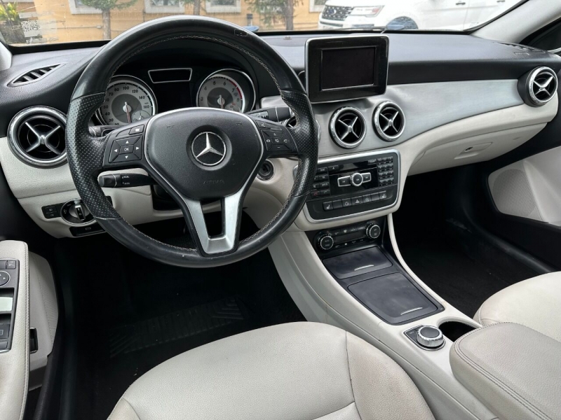 Mercedes-Benz GLA 2015 price $18,900