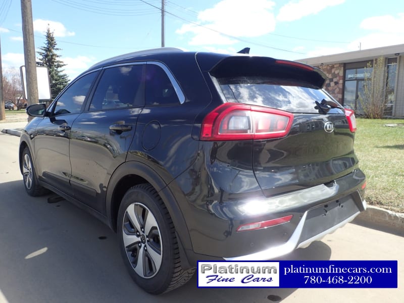 Kia Niro EX Hybrid 2017 price $13,995