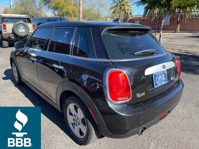 Mini Cooper Hardtop 4 Door 2015 price $9,500