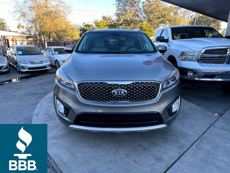 Kia Sorento 2016 price $12,000