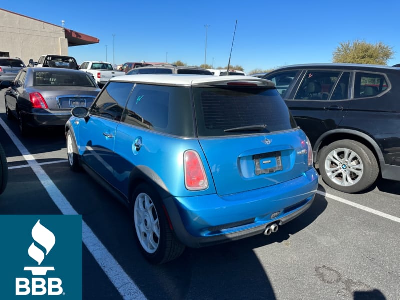 Mini Cooper Hardtop 2005 price $4,500