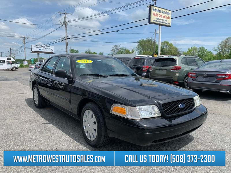 Ford Crown Victoria 2011 price $7,998