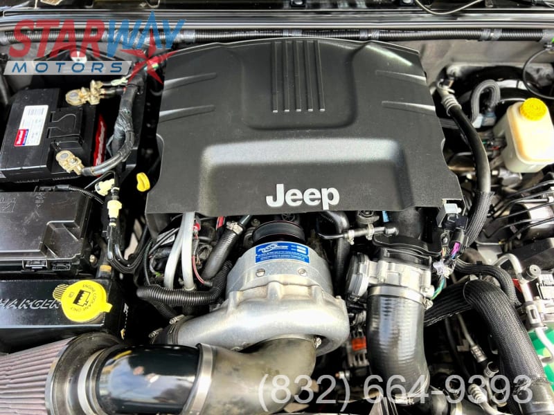 Jeep Wrangler Unlimited 2015 price $19,990