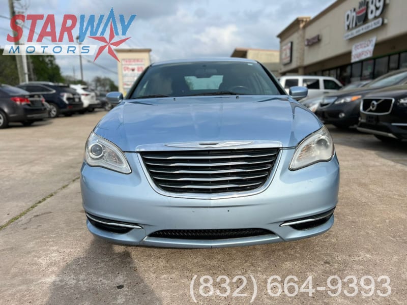 Chrysler 200 2014 price $7,495