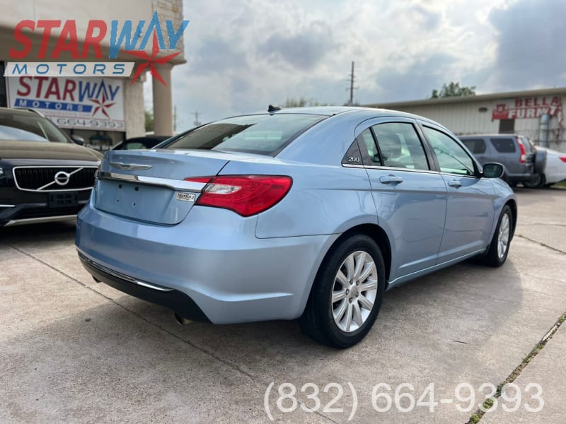 Chrysler 200 2014 price $7,395