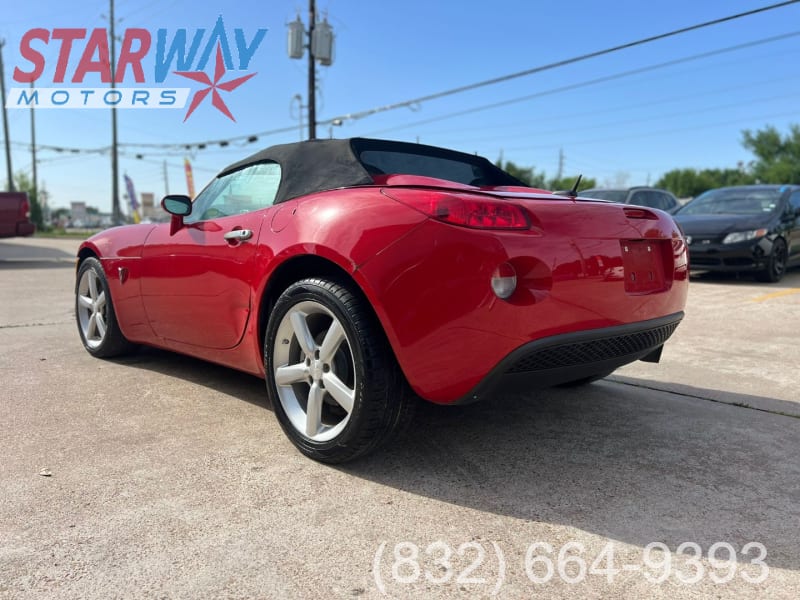 Pontiac Solstice 2009 price $8,990