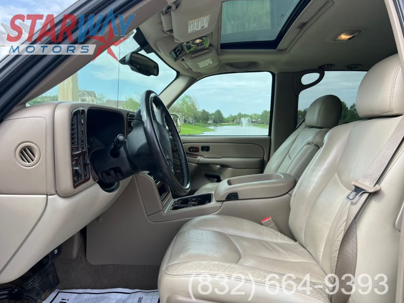 Chevrolet Tahoe 2004 price $17,490