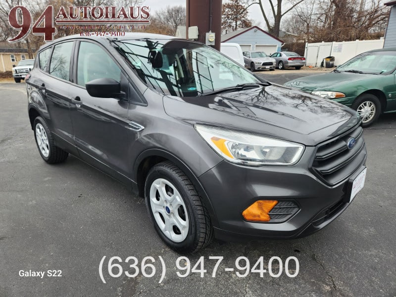 Ford Escape 2017 price $9,995