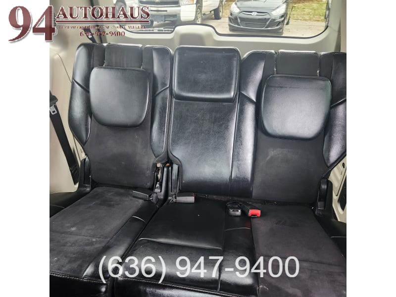 Chrysler Town & Country 2014 price $8,995