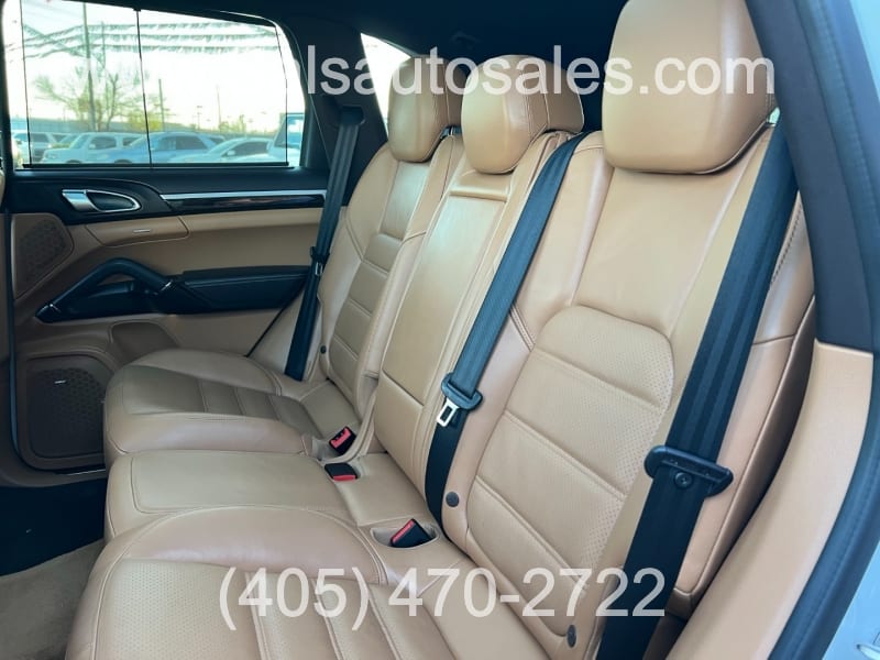 Porsche Cayenne 2017 price $44,995