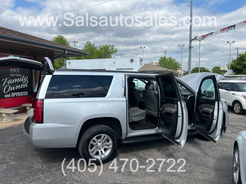 Chevrolet Suburban 2017 price $18,995