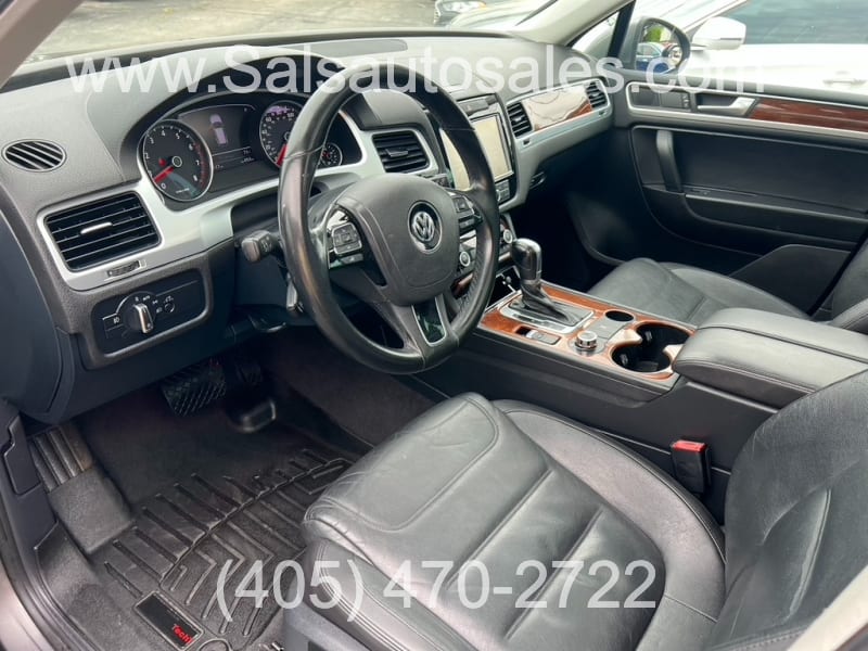 Volkswagen Touareg 2013 price $9,995