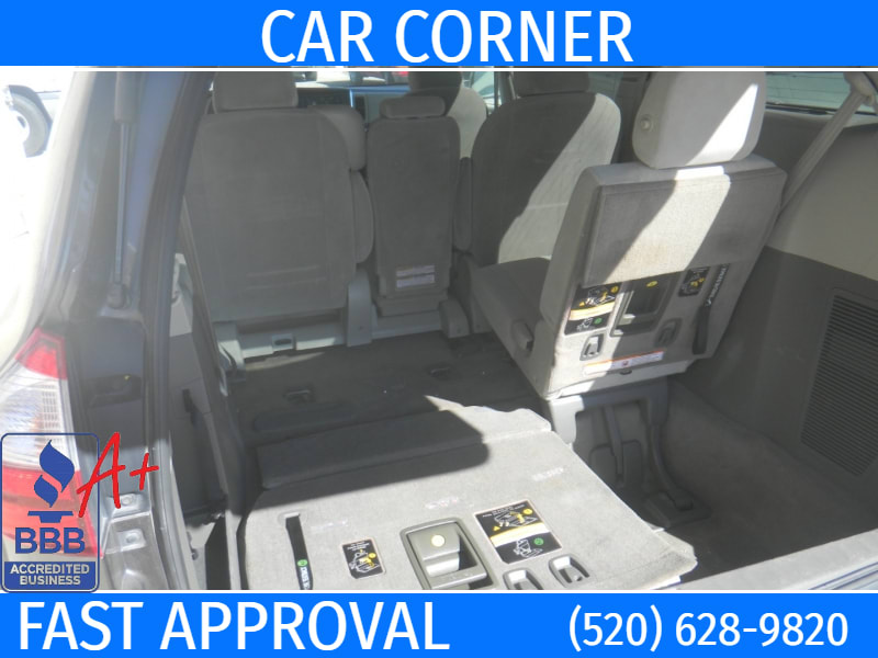 Toyota Sienna 2015 price $14,792