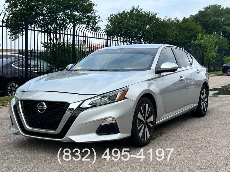 Nissan Altima 2022 price $5,000