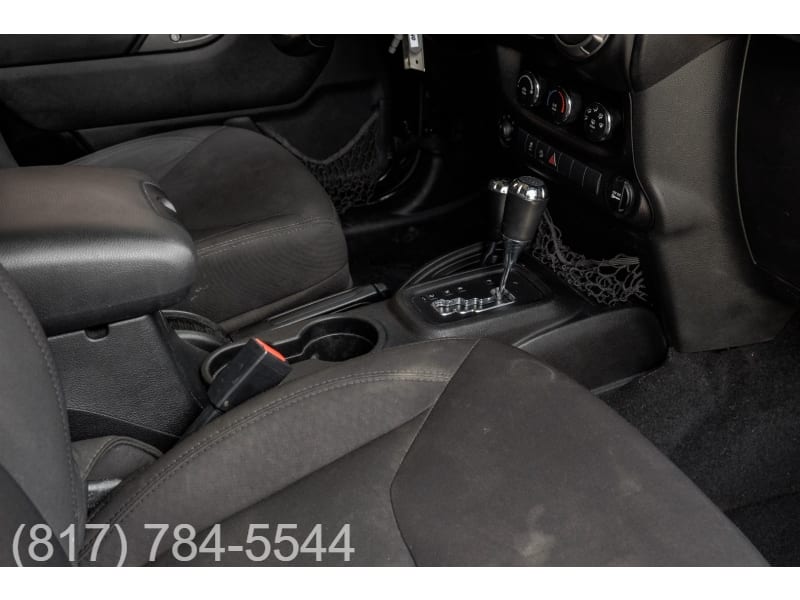 Jeep Wrangler Unlimited 2015 price $18,995