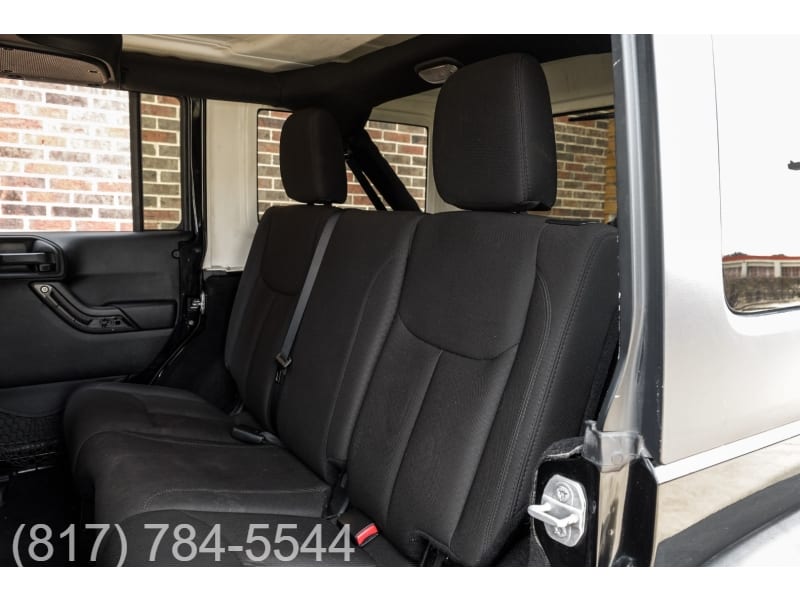 Jeep Wrangler Unlimited 2015 price $18,995