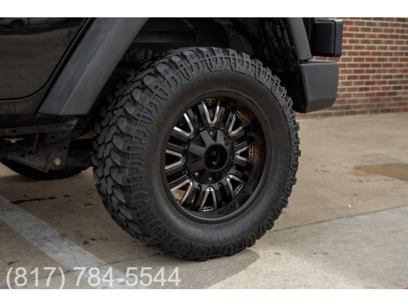 Jeep Wrangler Unlimited 2015 price $17,995
