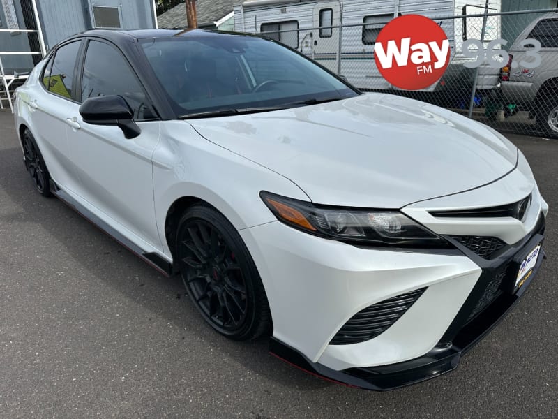 Toyota Camry 2020 price $32,995