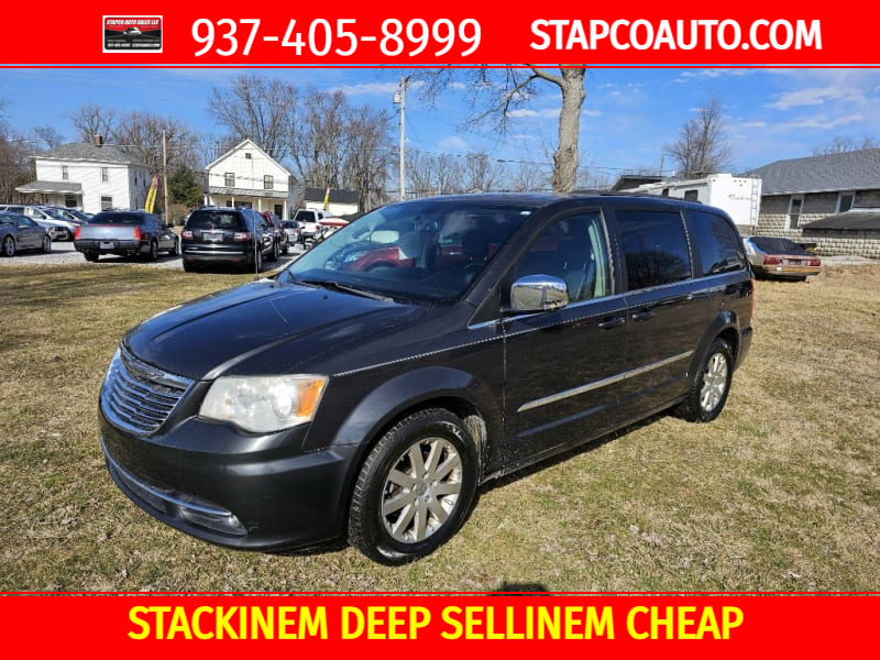 CHRYSLER TOWN & COUNTRY 2011 price $6,995