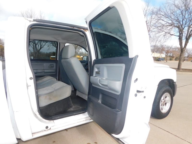 Dodge Dakota 2008 price $5,300