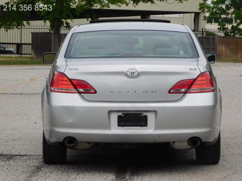 Toyota Avalon 2005 price $5,990