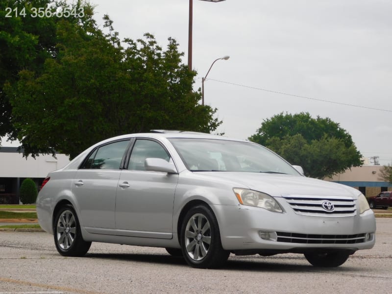 Toyota Avalon 2005 price $5,790