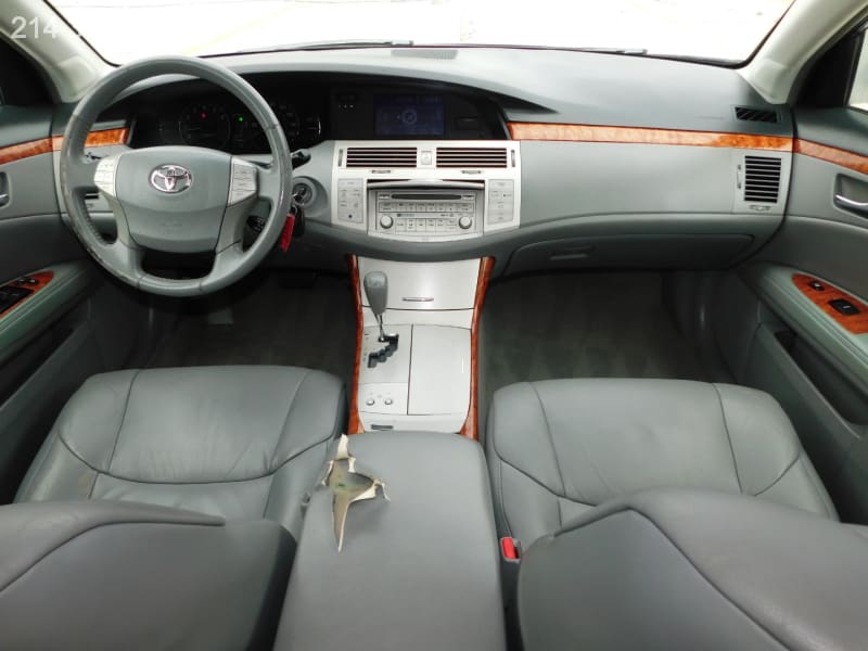 Toyota Avalon 2005 price $5,790