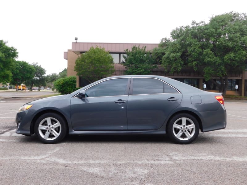 Toyota Camry 2012 price $7,990