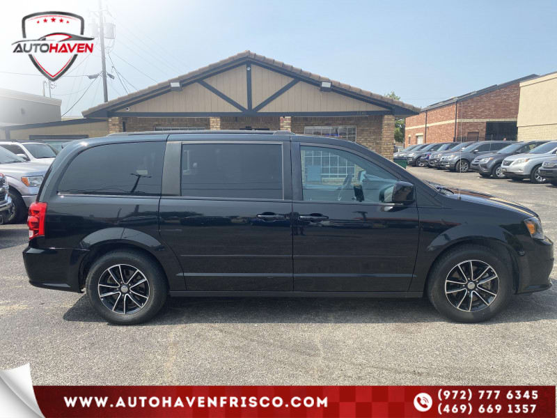 Dodge Grand Caravan 2017 price $9,990