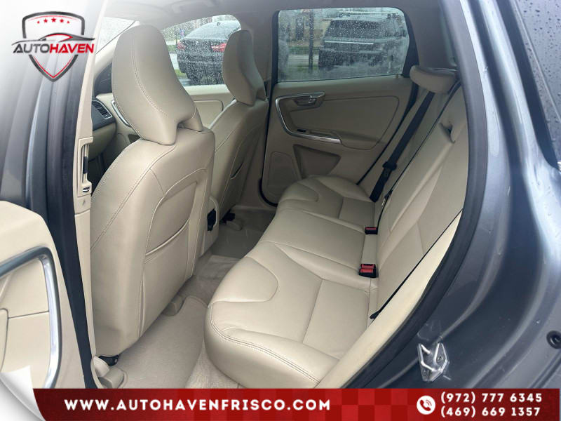 Volvo XC60 2016 price $12,990