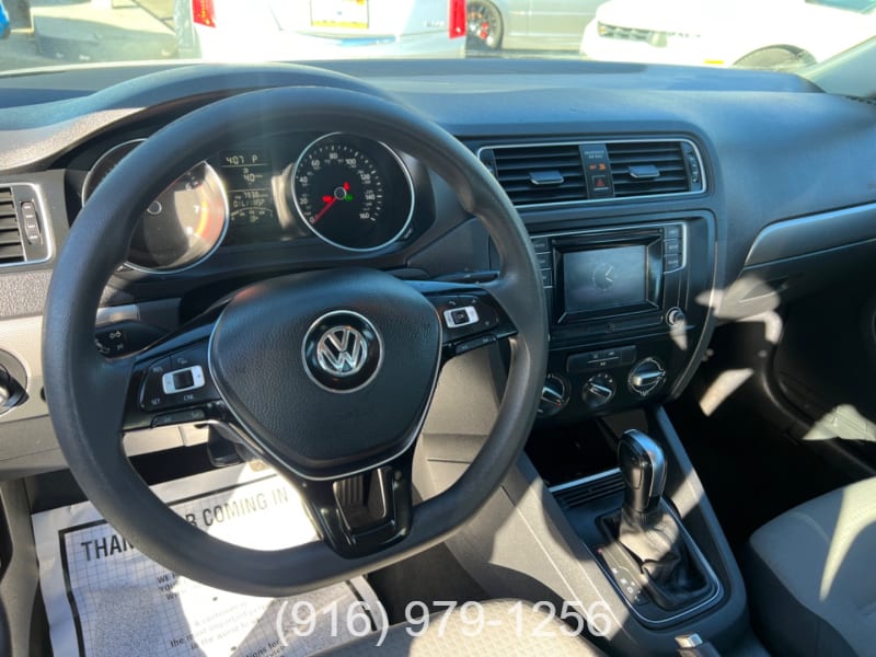 Volkswagen Jetta 1.4T S 2017 price $9,998