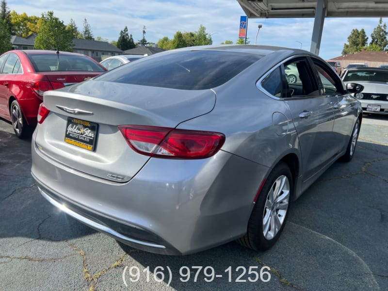 Chrysler 200 Limited FWD 2015 price $8,495