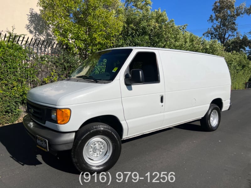 Ford Econoline Cargo Van 2007 price $9,998