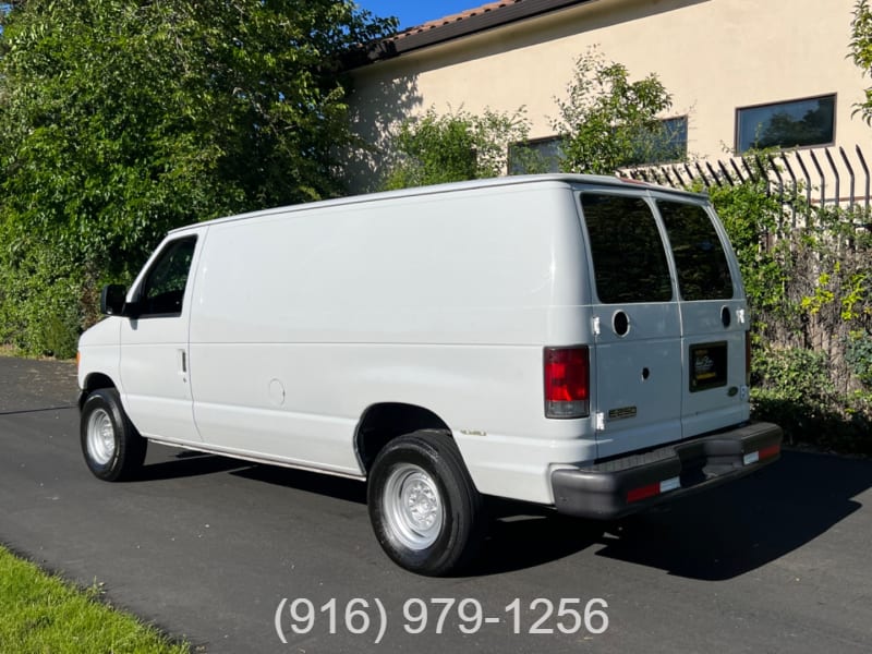 Ford Econoline Cargo Van 2007 price $9,998