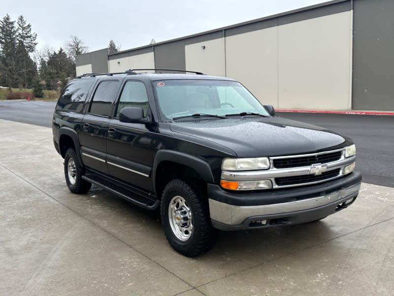 Chevrolet Suburban 2001 price $7,950