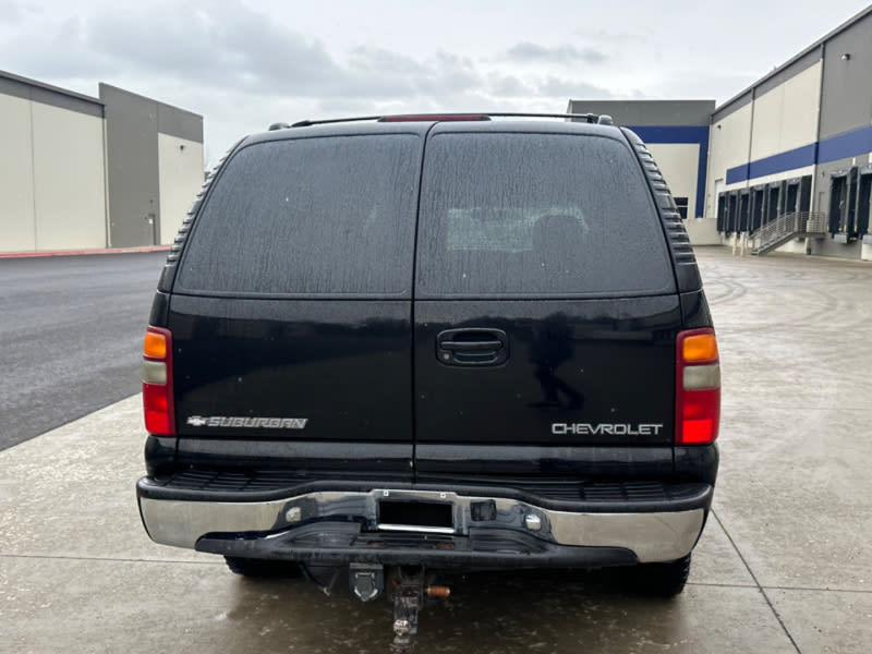 Chevrolet Suburban 2001 price $7,950