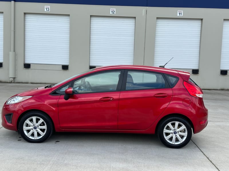 Ford Fiesta 2012 price $8,900