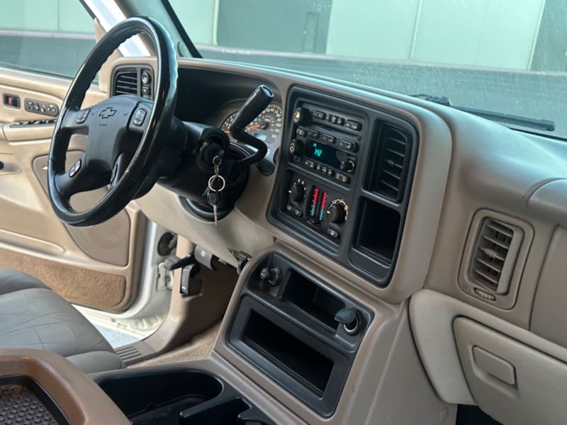 Chevrolet Tahoe 2004 price $12,995