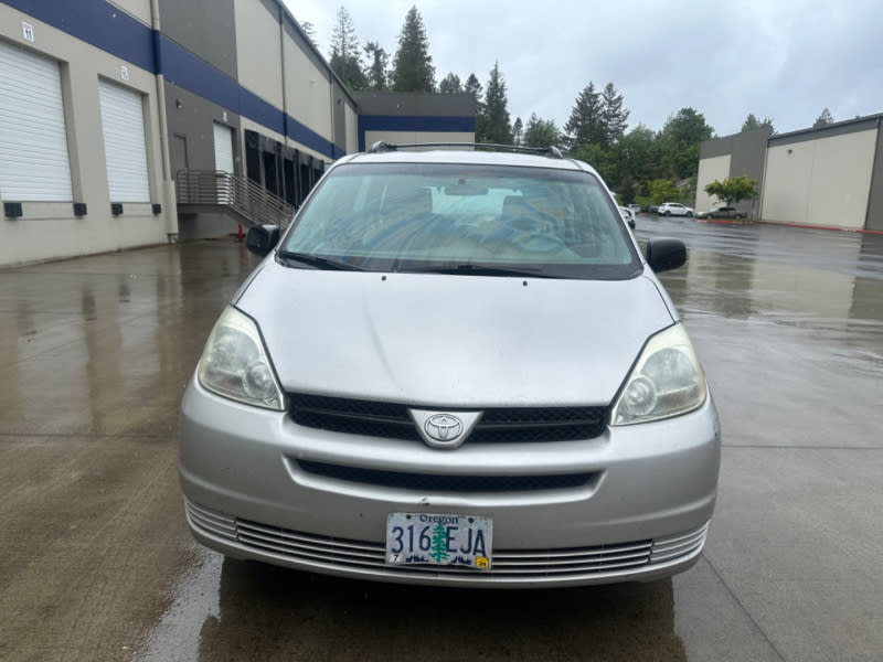 Toyota Sienna 2004 price $3,500