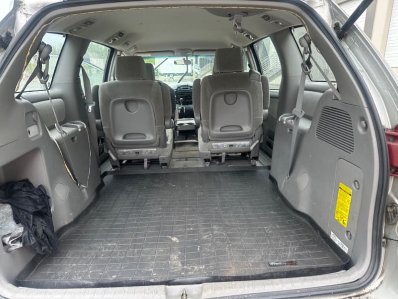 Toyota Sienna 2004 price $3,500