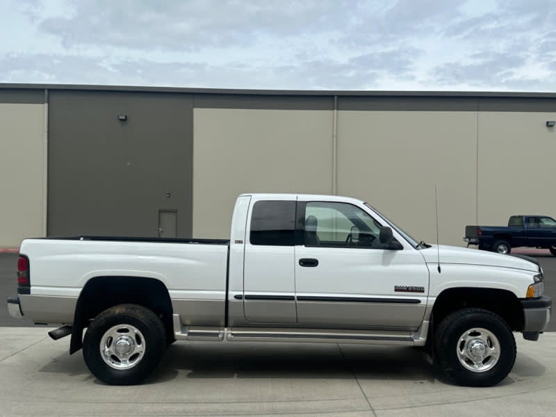 Dodge Ram 2500 2000 price $24,995