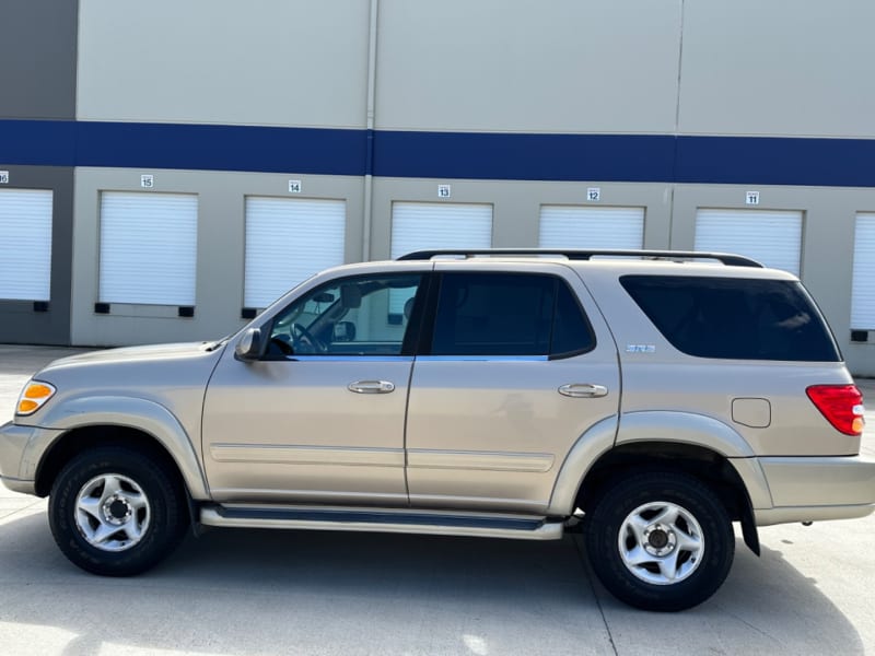 Toyota Sequoia 2001 price $8,995