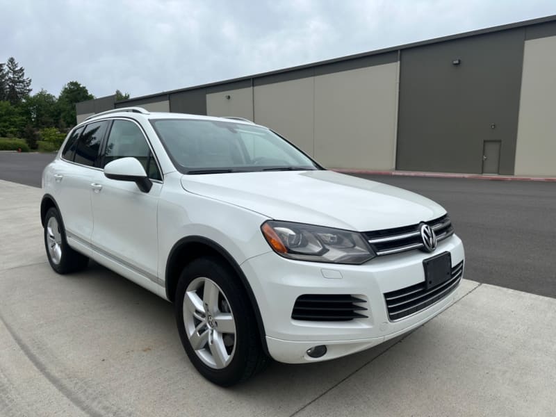 Volkswagen Touareg 2014 price $9,995