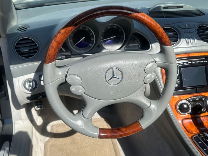 Mercedes-Benz SL-Class 2003 price $9,995