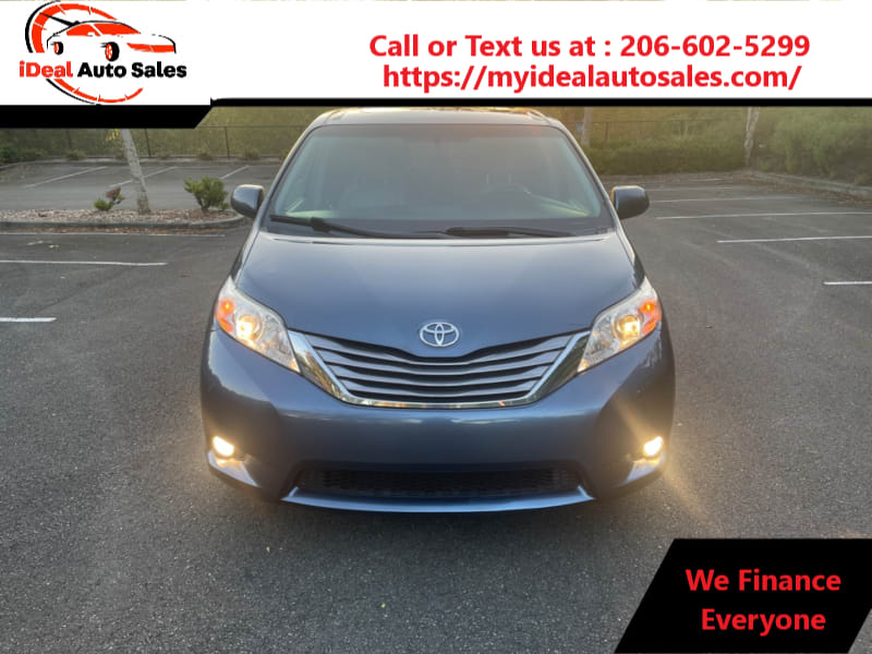 Toyota Sienna 2016 price $15,800