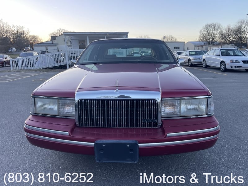 Lincoln Town Car Executive 1994 price $5,800